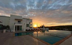 กระบี่ ฟรอนท์ เบย์ รีสอร์ท